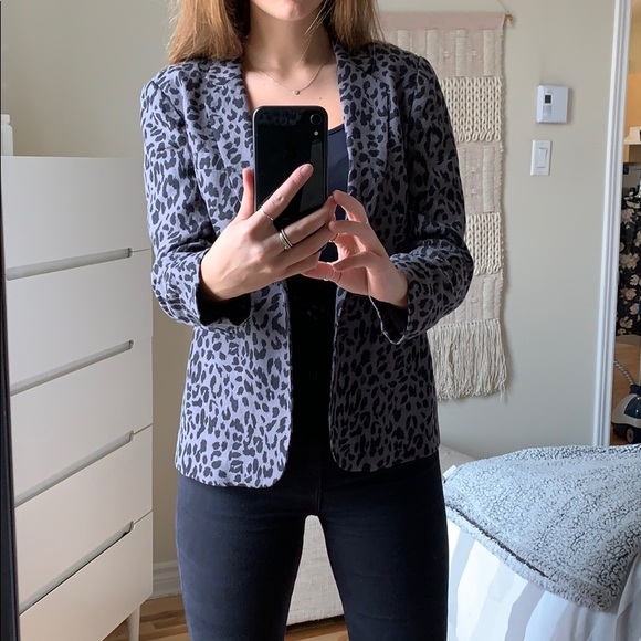 Joie Leopard print PERFECT linen blazer - Picture 6 of 9